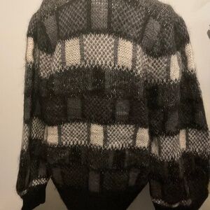 BARBARA SUE   BUTTON UP  SWEATER .